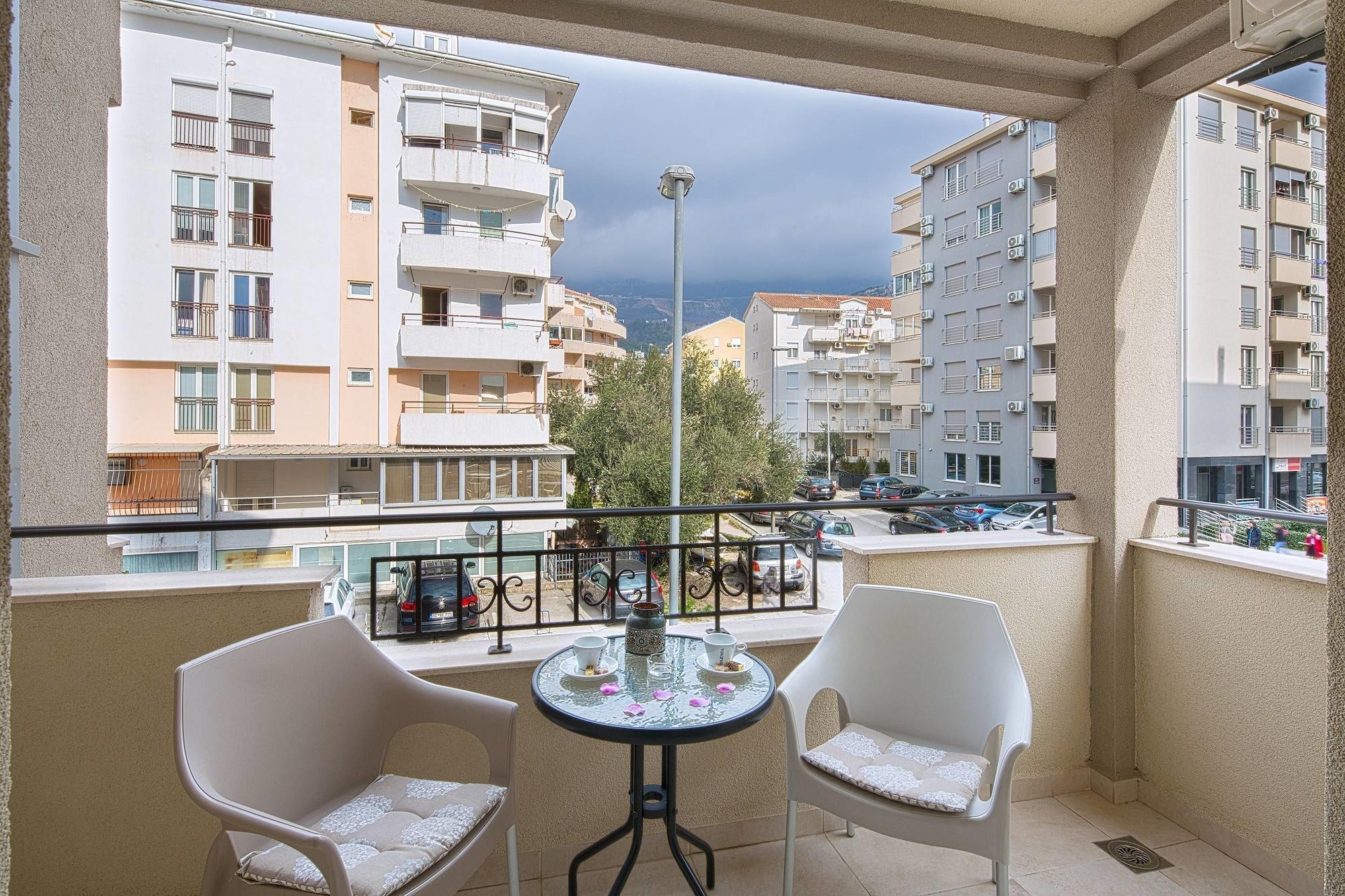 Le Marc Guest House Budva Exterior foto