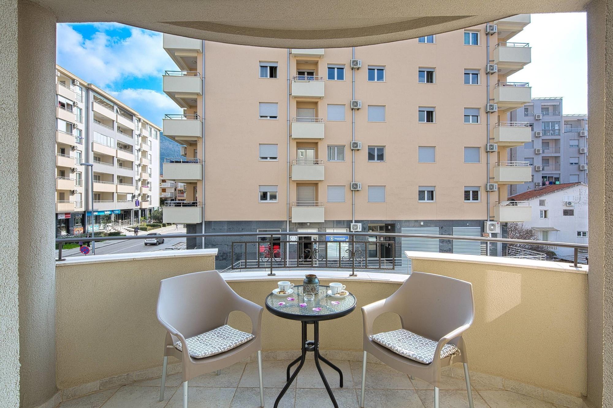Le Marc Guest House Budva Exterior foto