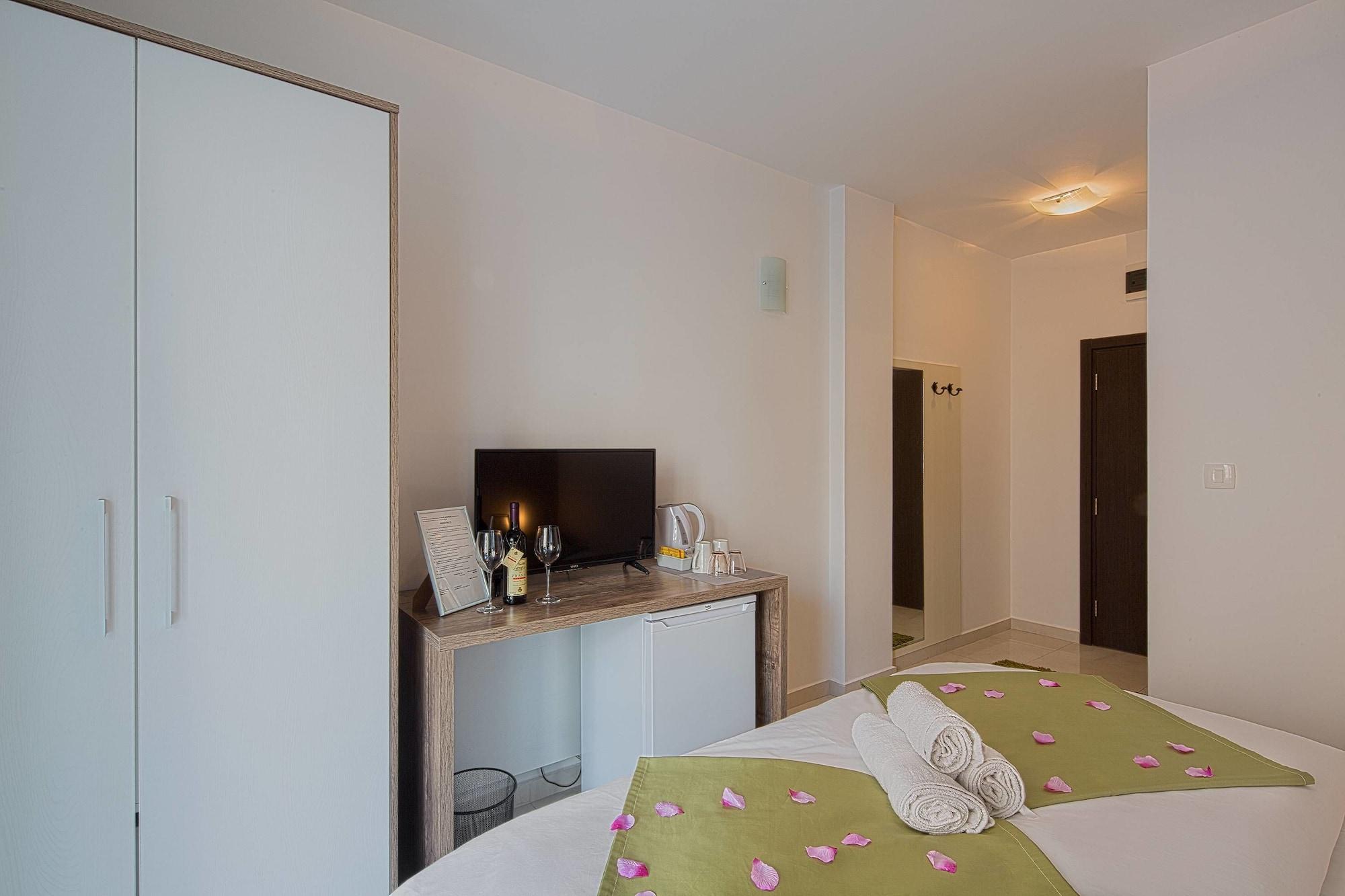 Le Marc Guest House Budva Exterior foto